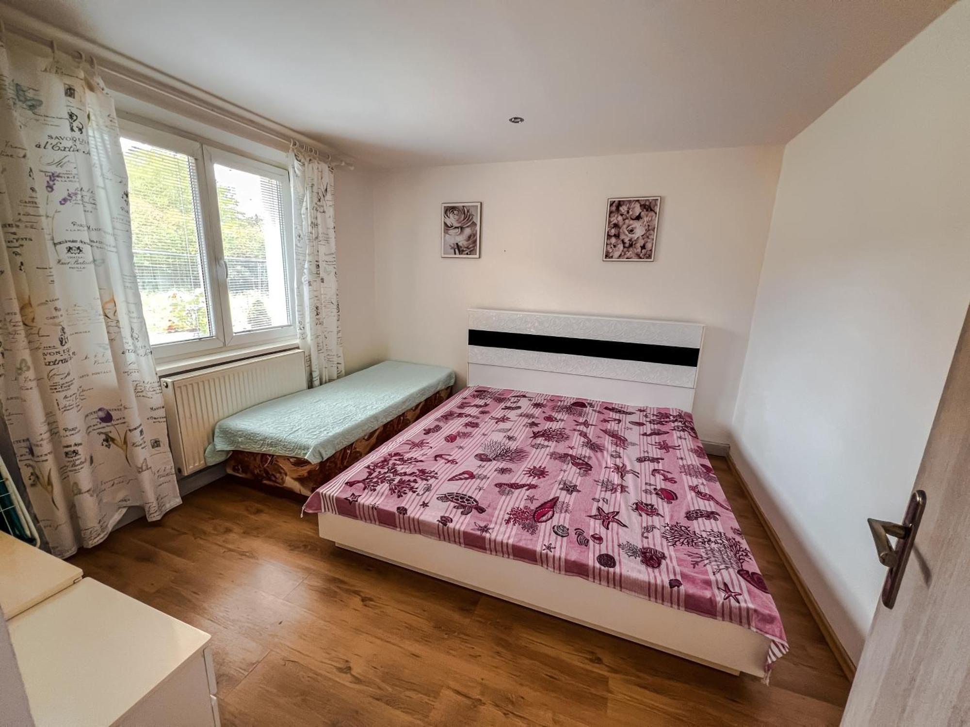 3 Bedroom Apartment In The Part Of The City Banská Bystrica Extérieur photo